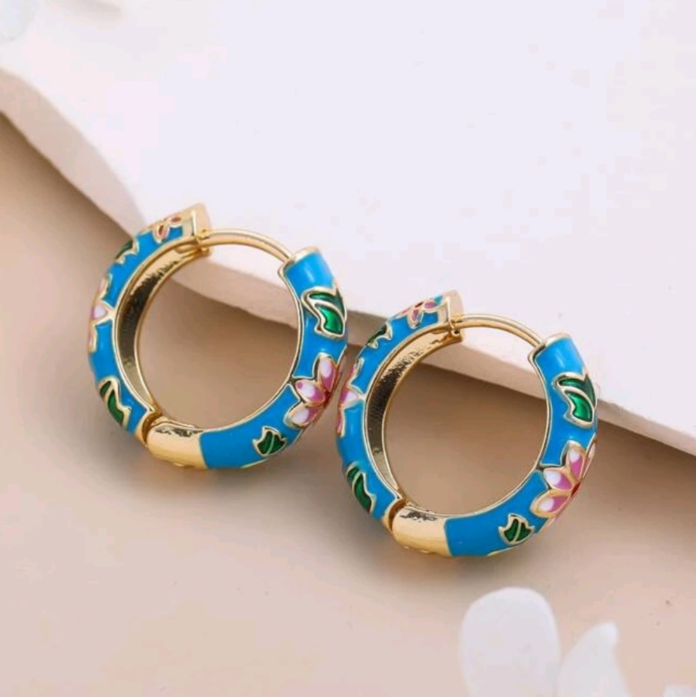 Revolve Petit Moments Art Deco Floral Enamel Mini Hoops in Blue - Picture 3 of 7